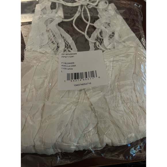 NWT Intimately Free People Women's Adella Ruffle Cami Top White Size L - Picture 6 of 8
